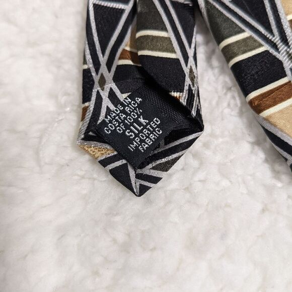 Vintage Men's Van Heusen 100% Silk Tie Abstract Diamond Pattern - Picture 11 of 13